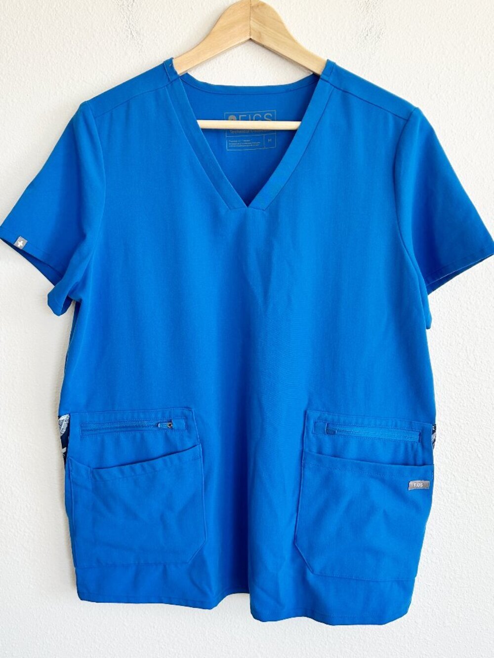 Figs Accra Scrub Top Blue Limited Edition Feather 6 Pocket Top Nursing